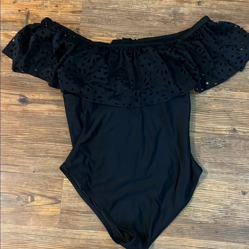 Cupshe Black Off-Shoulder One Piece Swimsuit